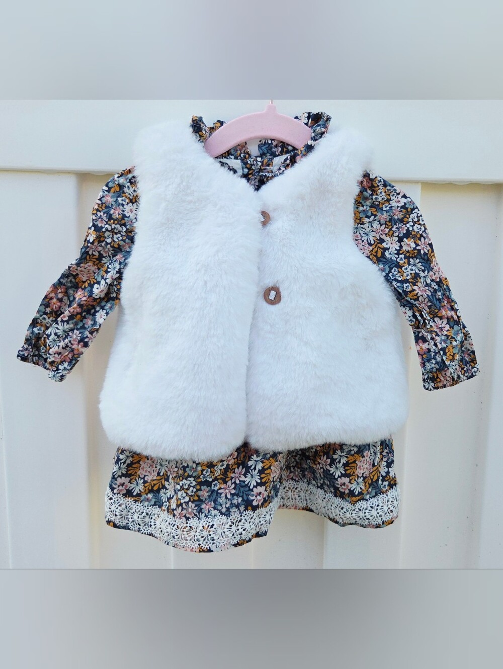Cupcakes and Cashmere Girls 2pc Floral Dress & White Faux Fur Vest Set 3-6M